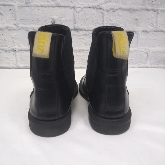 Dr. Martens Vegan Leather Flora Boots Size 7 - Picture 5 of 8